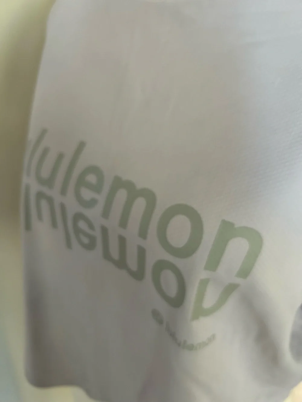 Lululemon Lightweight Long Sleeve Cropped Top - Picture 5 of 10